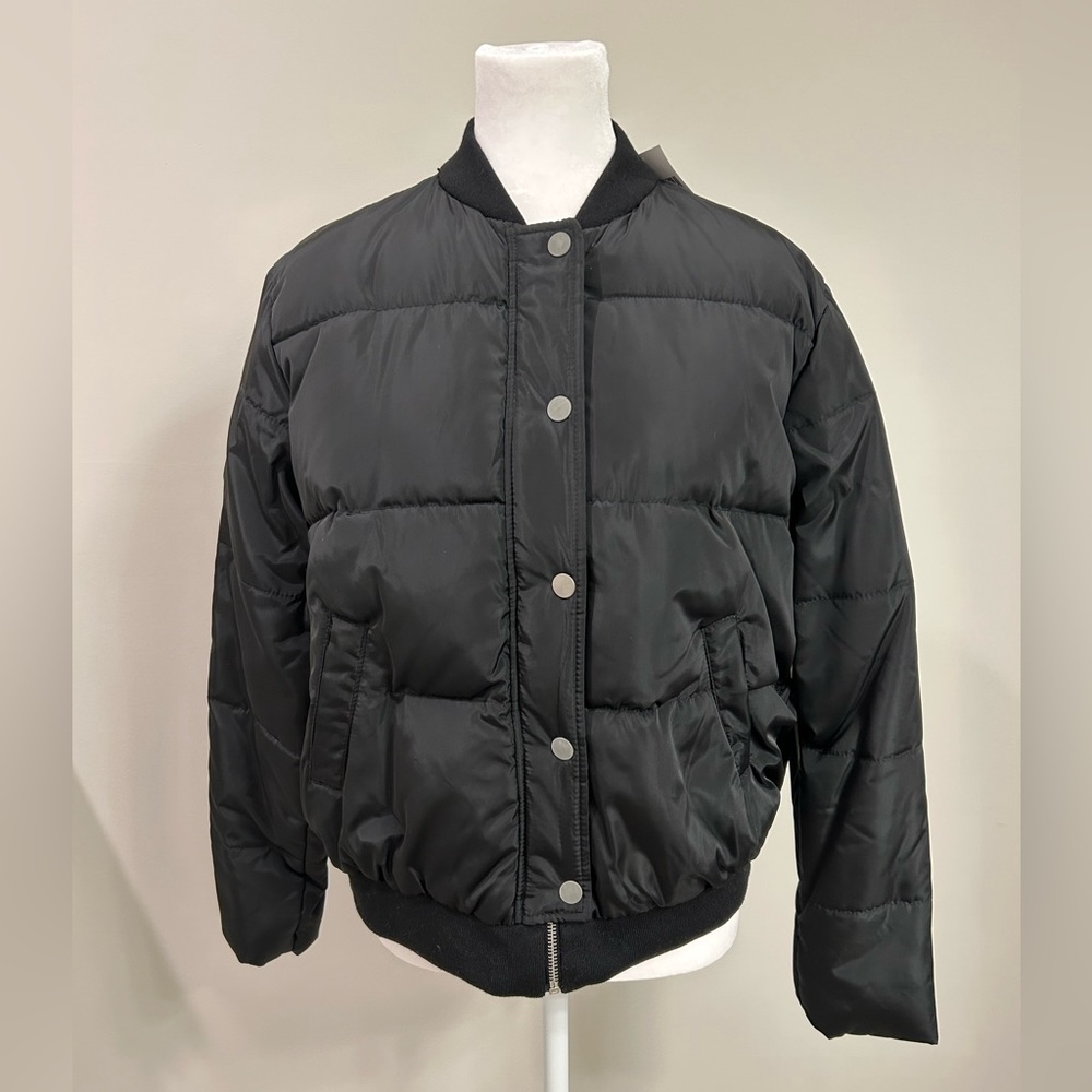 Forever 21 Women’s Puffer Jacket- Black- NWT
